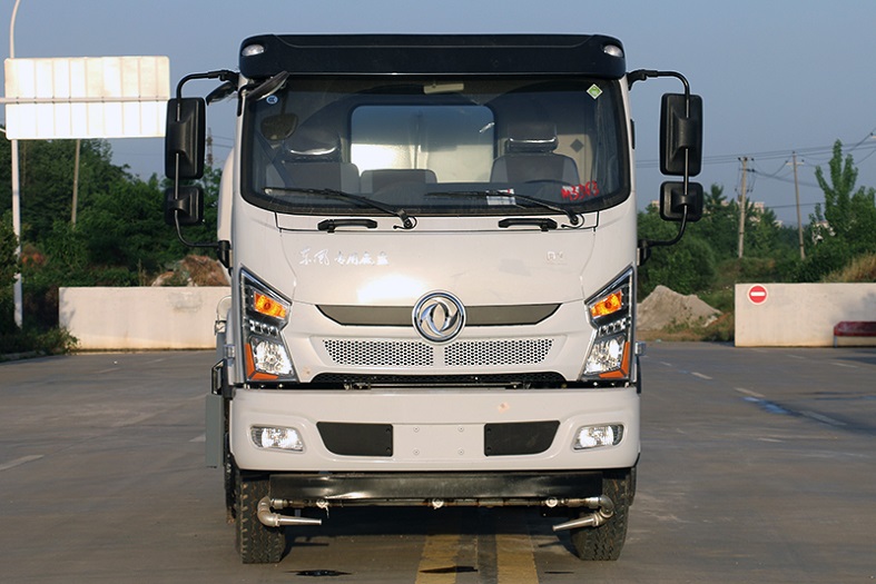 东风专底D1L国六12吨洒水车