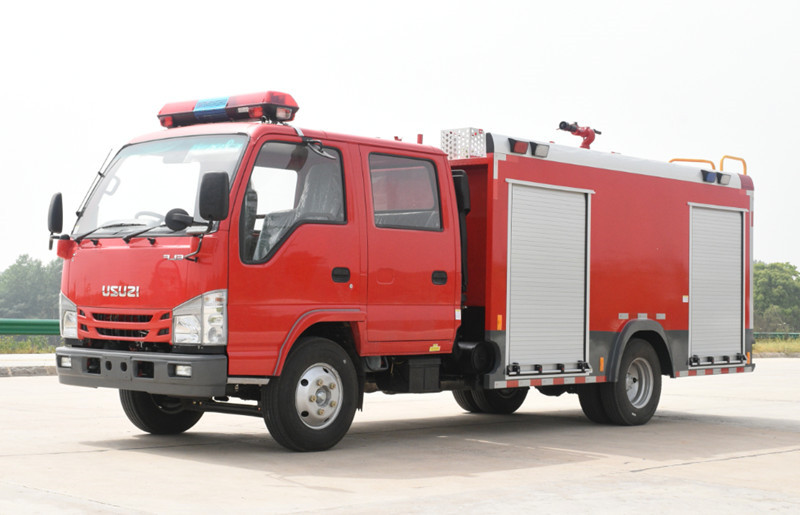 重汽豪沃8T泡沫消防车