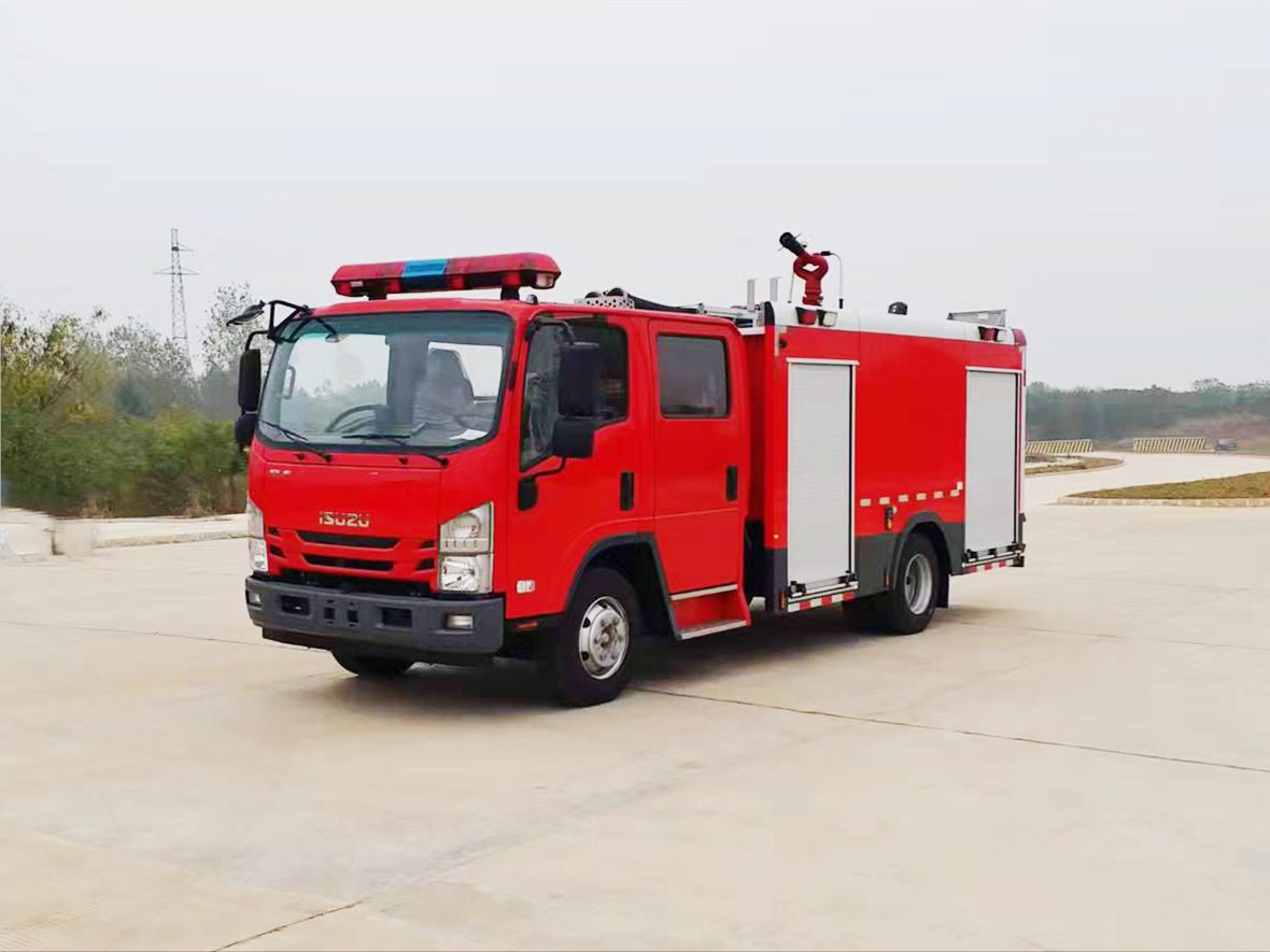 重汽豪沃8T泡沫消防车