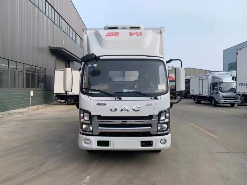 江淮威铃M6天燃气‬‬‬‬冷藏车 